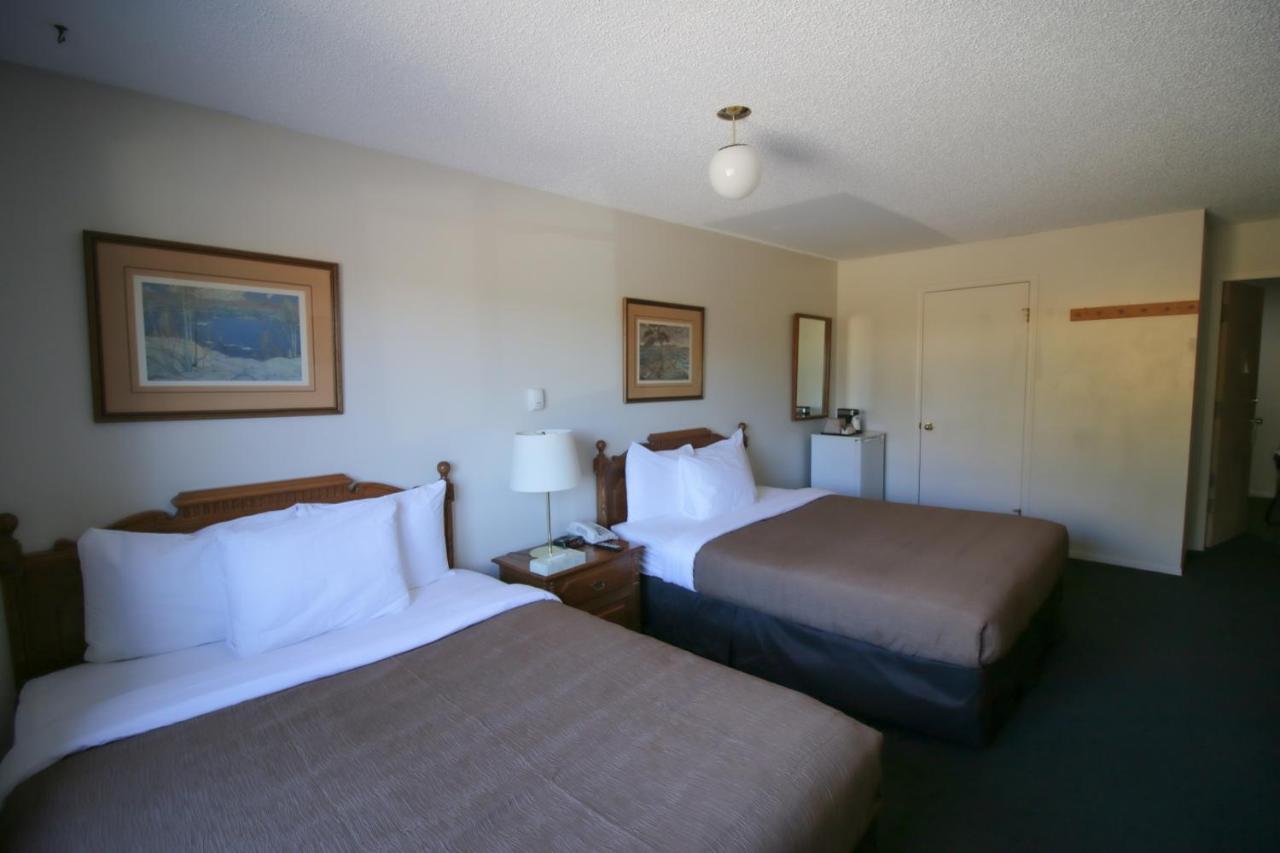 Bighorn Inn & Suites Canmore Exterior foto